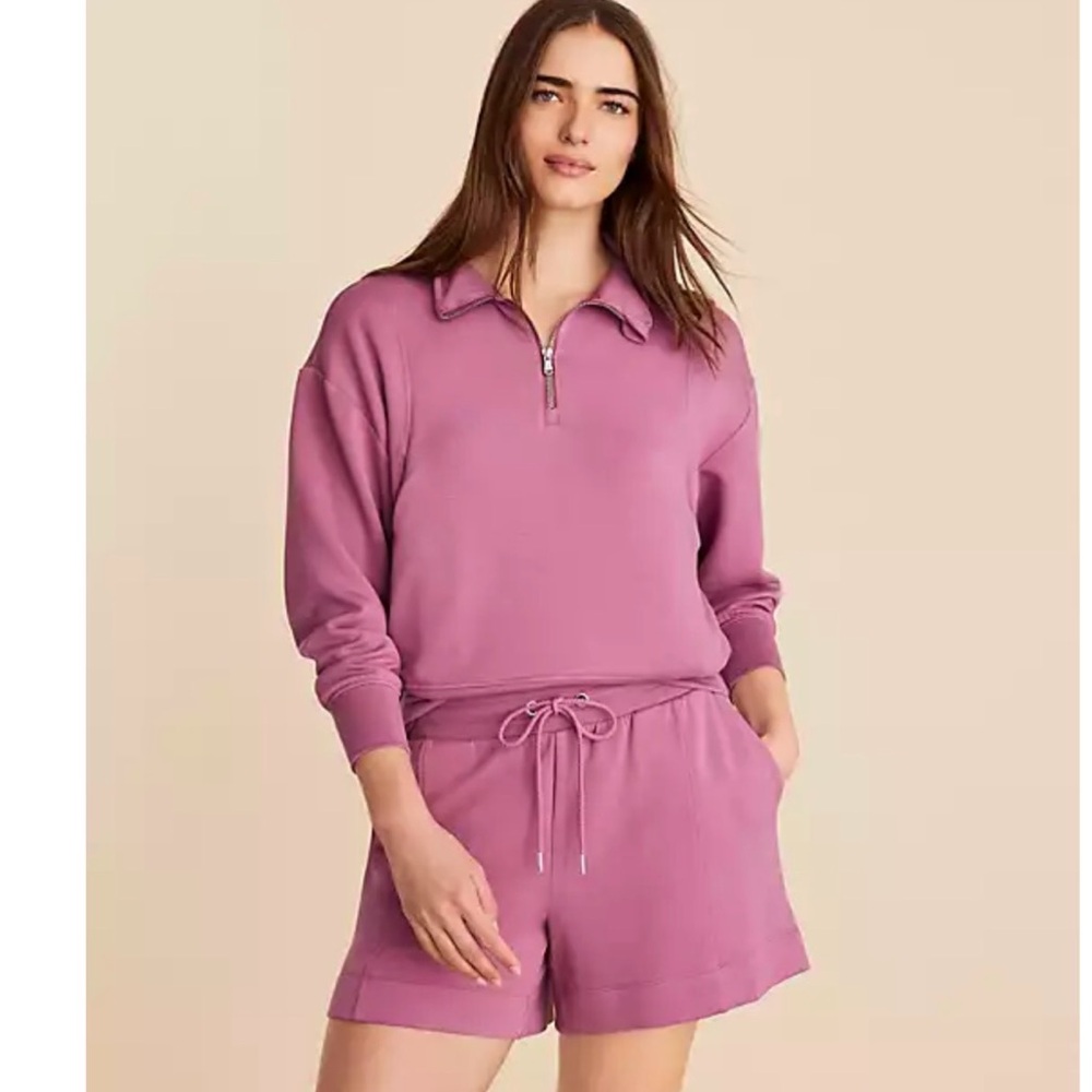 NWT Lou & Grey half zip scuba soft pullover